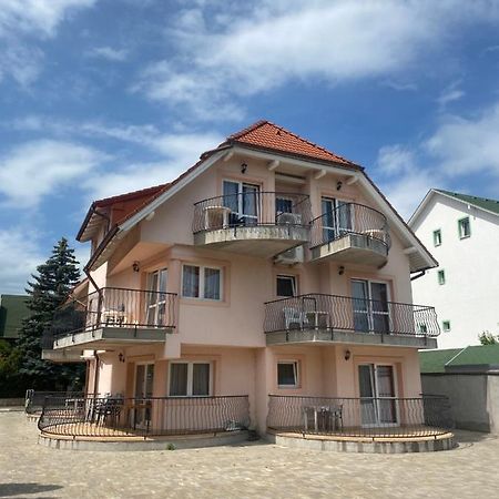 Abigel Apartmanhaz Balatonfüred Exteriér fotografie